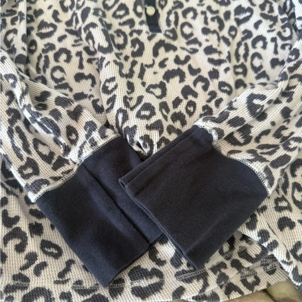 Victoria's Secret Animal Print Pajamas - Picture 6 of 8